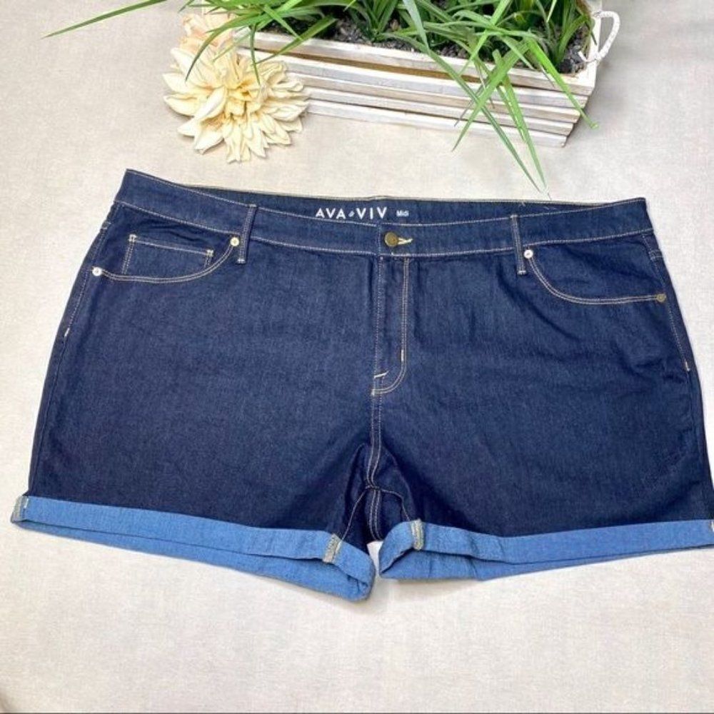 Ava & Viv Blue Jean Denim MIDI Shorts Stretchy - Picture 3 of 10